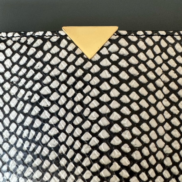 ❤️Vince Camuto Leather Wallet NWT - Picture 7 of 9